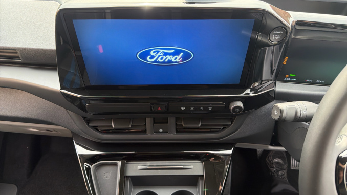 Ford Transit Custom 320 L1 Petrol Fwd 2.5 PHEV 232ps H1 Van Sport Auto - Image 15